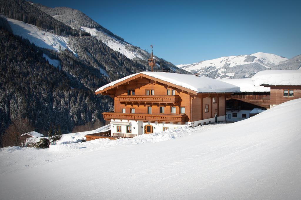 Ferienhof Woelflbauer Saalbach-Hinterglemm Buitenkant foto